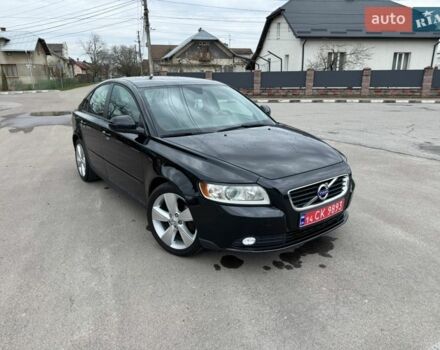 Черный Вольво С40, объемом двигателя 1.6 л и пробегом 238 тыс. км за 9000 $, фото 1 на Automoto.ua
