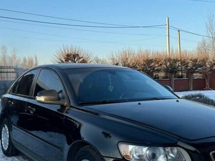 Черный Вольво С40, объемом двигателя 2 л и пробегом 253 тыс. км за 6500 $, фото 1 на Automoto.ua