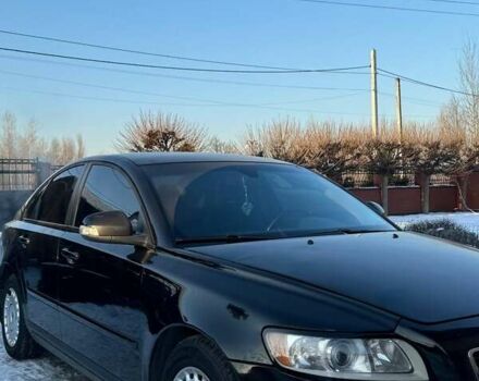 Черный Вольво С40, объемом двигателя 2 л и пробегом 253 тыс. км за 6500 $, фото 1 на Automoto.ua