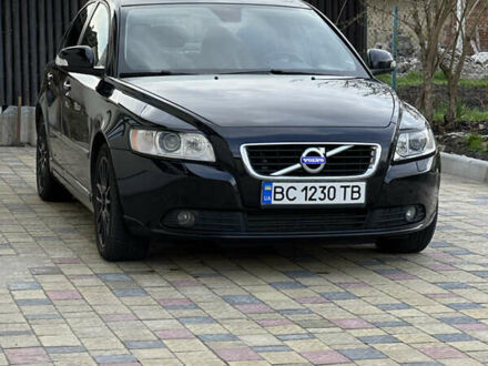 Черный Вольво С40, объемом двигателя 1.6 л и пробегом 278 тыс. км за 7650 $, фото 1 на Automoto.ua