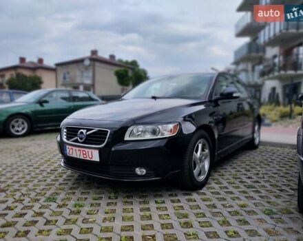 Черный Вольво С40, объемом двигателя 1.98 л и пробегом 282 тыс. км за 9300 $, фото 1 на Automoto.ua
