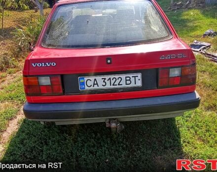 Червоний Вольво S40, об'ємом двигуна 1.7 л та пробігом 0 тис. км за 600 $, фото 4 на Automoto.ua