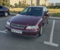Красный Вольво С40, объемом двигателя 1.8 л и пробегом 200 тыс. км за 1500 $, фото 1 на Automoto.ua