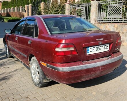 Вольво С40 2000 в Черновцах на Automoto.ua Красный Вольво С40, объемом двигателя 1.9 л и пробегом 220 тыс. км за 1450 $, фото 2 на Automoto.ua