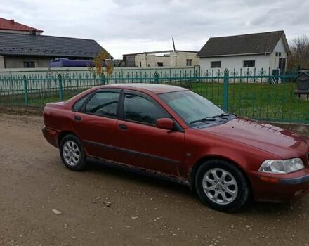 Красный Вольво С40, объемом двигателя 1.87 л и пробегом 359 тыс. км за 1850 $, фото 1 на Automoto.ua