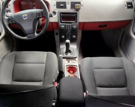 Червоний Вольво S40, об'ємом двигуна 1.8 л та пробігом 195 тис. км за 5500 $, фото 7 на Automoto.ua