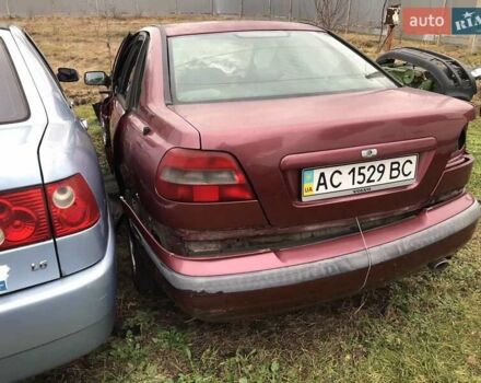 Червоний Вольво S40, об'ємом двигуна 1.6 л та пробігом 160 тис. км за 750 $, фото 1 на Automoto.ua
