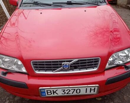 Червоний Вольво S40, об'ємом двигуна 1.59 л та пробігом 310 тис. км за 2550 $, фото 1 на Automoto.ua