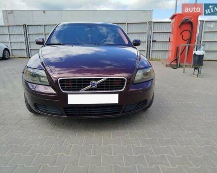 Червоний Вольво S40, об'ємом двигуна 1.8 л та пробігом 195 тис. км за 5500 $, фото 1 на Automoto.ua