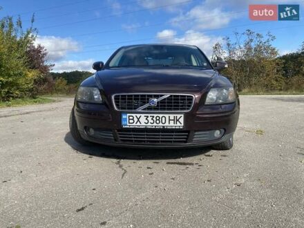 Вольво С40 2006 в Староконстантинов на Automoto.ua Красный Вольво С40, объемом двигателя 2.5 л и пробегом 266 тыс. км за 5000 $, фото 1 на Automoto.ua