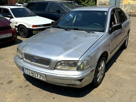 Вольво S40 1999 у Одесі на Automoto.ua Вольво S40, об'ємом двигуна 1.9 л та пробігом 185 тис. км за 550 $, фото 1 на Automoto.ua