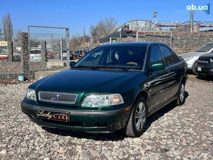 Вольво S40 1999 у Одесі на Automoto.ua Вольво S40, об'ємом двигуна 0 л та пробігом 228 тис. км за 4200 $, фото 1 на Automoto.ua