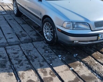 Серый Вольво С40, объемом двигателя 1.8 л и пробегом 300 тыс. км за 2600 $, фото 2 на Automoto.ua