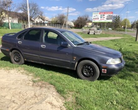 Сірий Вольво S40, об'ємом двигуна 2 л та пробігом 300 тис. км за 1250 $, фото 2 на Automoto.ua