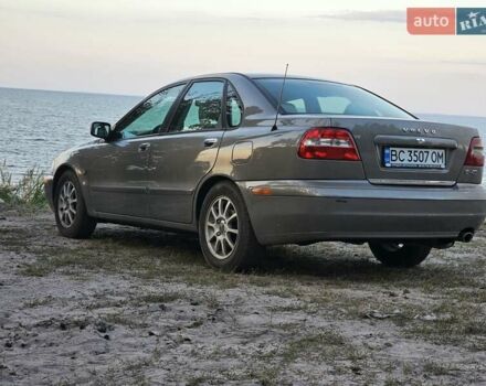 Вольво С40 2003 в Киеве на Automoto.ua Серый Вольво С40, объемом двигателя 2 л и пробегом 349 тыс. км за 5500 $, фото 2 на Automoto.ua