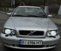 Серый Вольво С40, объемом двигателя 2 л и пробегом 172 тыс. км за 3000 $, фото 1 на Automoto.ua