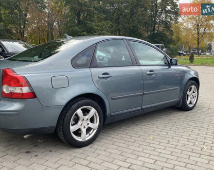 Серый Вольво С40, объемом двигателя 2.44 л и пробегом 240 тыс. км за 5300 $, фото 5 на Automoto.ua