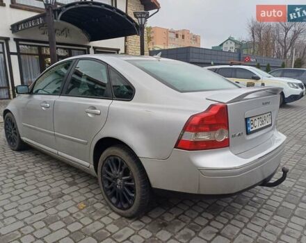 Серый Вольво С40, объемом двигателя 2 л и пробегом 365 тыс. км за 3899 $, фото 9 на Automoto.ua