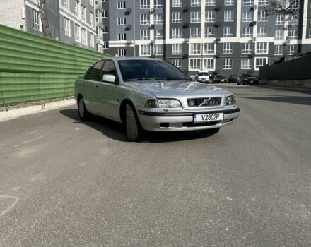 Серый Вольво С40, объемом двигателя 2 л и пробегом 230 тыс. км за 4200 $, фото 2 на Automoto.ua