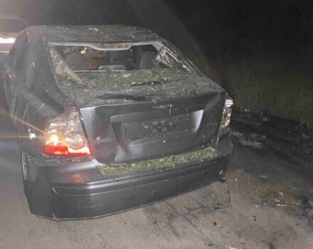 Серый Вольво С40, объемом двигателя 2 л и пробегом 20 тыс. км за 3000 $, фото 4 на Automoto.ua