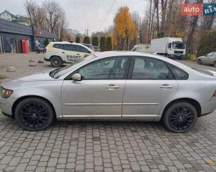 Серый Вольво С40, объемом двигателя 2 л и пробегом 365 тыс. км за 3899 $, фото 5 на Automoto.ua