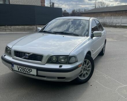 Серый Вольво С40, объемом двигателя 2 л и пробегом 230 тыс. км за 4200 $, фото 5 на Automoto.ua