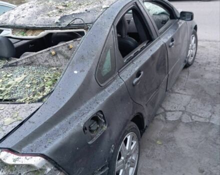 Серый Вольво С40, объемом двигателя 2 л и пробегом 20 тыс. км за 3000 $, фото 6 на Automoto.ua