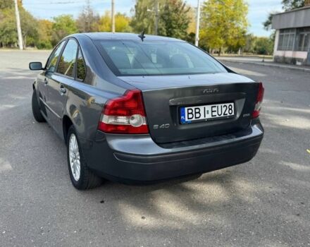 Сірий Вольво S40, об'ємом двигуна 2 л та пробігом 123 тис. км за 2800 $, фото 5 на Automoto.ua