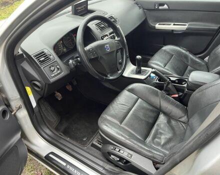 Серый Вольво С40, объемом двигателя 2 л и пробегом 365 тыс. км за 3599 $, фото 5 на Automoto.ua