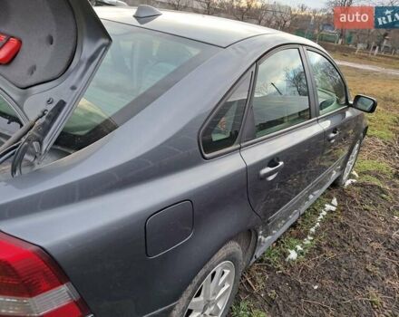 Серый Вольво С40, объемом двигателя 1.6 л и пробегом 251 тыс. км за 7200 $, фото 6 на Automoto.ua