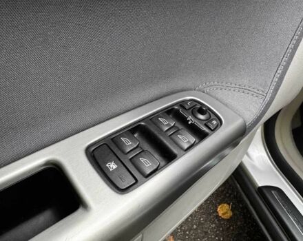 Серый Вольво С40, объемом двигателя 2.4 л и пробегом 280 тыс. км за 6440 $, фото 10 на Automoto.ua