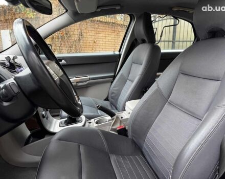 Сірий Вольво S40, об'ємом двигуна 2.4 л та пробігом 280 тис. км за 7490 $, фото 20 на Automoto.ua