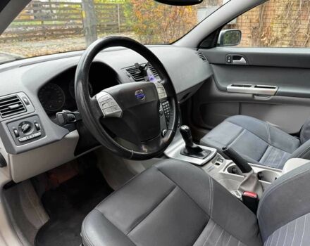 Серый Вольво С40, объемом двигателя 2.4 л и пробегом 280 тыс. км за 6440 $, фото 11 на Automoto.ua