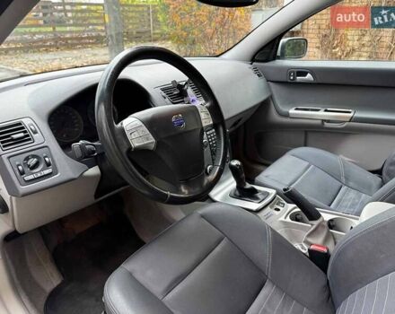 Сірий Вольво S40, об'ємом двигуна 2.4 л та пробігом 280 тис. км за 7490 $, фото 10 на Automoto.ua