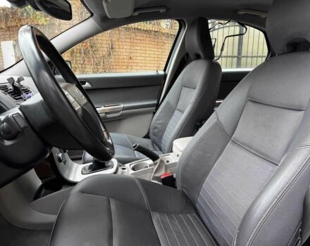 Серый Вольво С40, объемом двигателя 2.4 л и пробегом 280 тыс. км за 6440 $, фото 20 на Automoto.ua