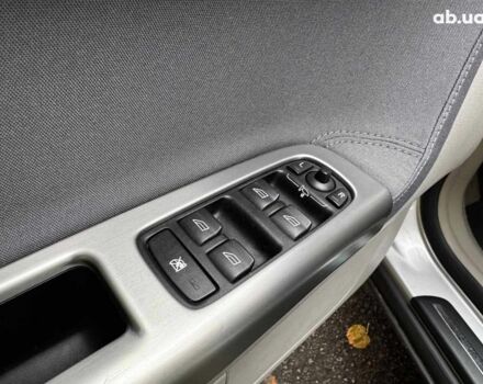 Сірий Вольво S40, об'ємом двигуна 2.4 л та пробігом 280 тис. км за 7490 $, фото 10 на Automoto.ua