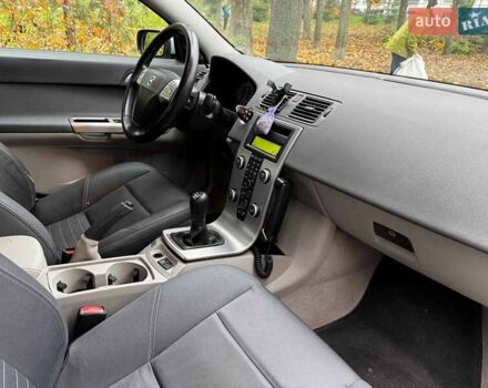 Сірий Вольво S40, об'ємом двигуна 2.4 л та пробігом 280 тис. км за 7490 $, фото 26 на Automoto.ua