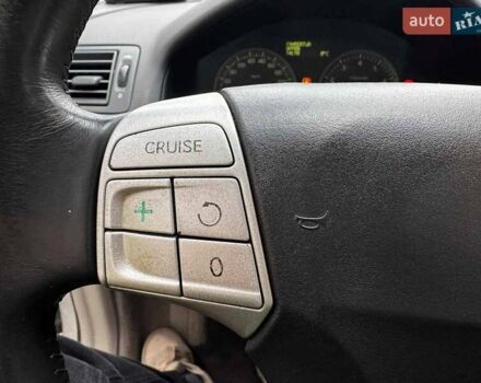 Сірий Вольво S40, об'ємом двигуна 2.4 л та пробігом 280 тис. км за 7490 $, фото 14 на Automoto.ua