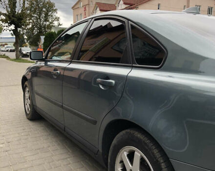 Серый Вольво С40, объемом двигателя 1.6 л и пробегом 295 тыс. км за 6000 $, фото 4 на Automoto.ua