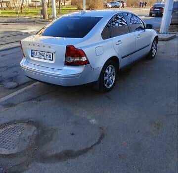 Серый Вольво С40, объемом двигателя 1.8 л и пробегом 208 тыс. км за 6500 $, фото 7 на Automoto.ua