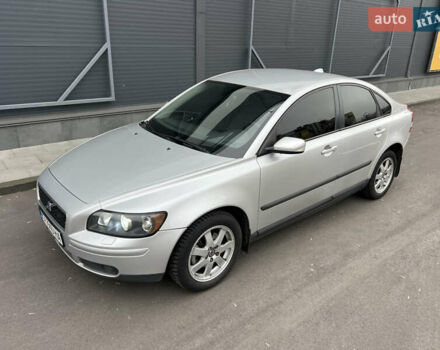 Серый Вольво С40, объемом двигателя 1.8 л и пробегом 208 тыс. км за 6500 $, фото 6 на Automoto.ua