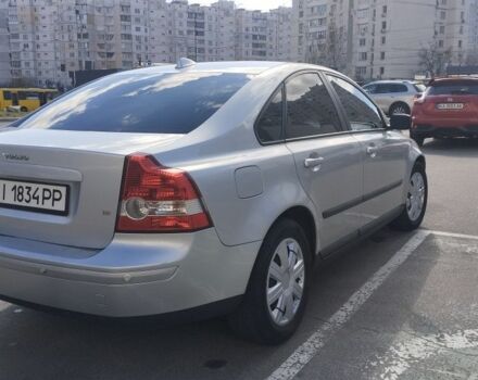 Серый Вольво С40, объемом двигателя 1.8 л и пробегом 150 тыс. км за 7300 $, фото 2 на Automoto.ua