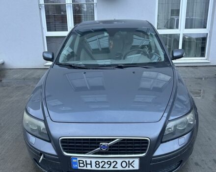 Серый Вольво С40, объемом двигателя 1.6 л и пробегом 275 тыс. км за 1700 $, фото 1 на Automoto.ua