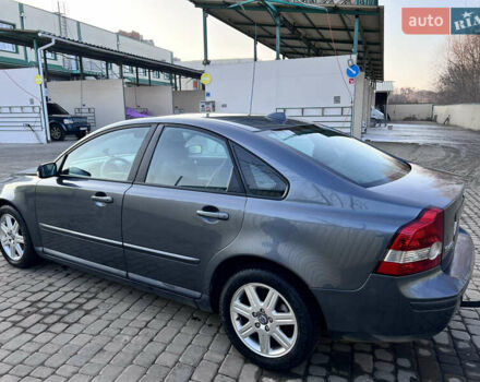Сірий Вольво S40, об'ємом двигуна 1.56 л та пробігом 296 тис. км за 5000 $, фото 4 на Automoto.ua
