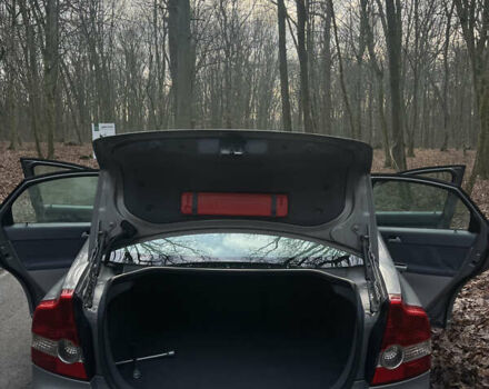 Сірий Вольво S40, об'ємом двигуна 2 л та пробігом 247 тис. км за 6400 $, фото 18 на Automoto.ua
