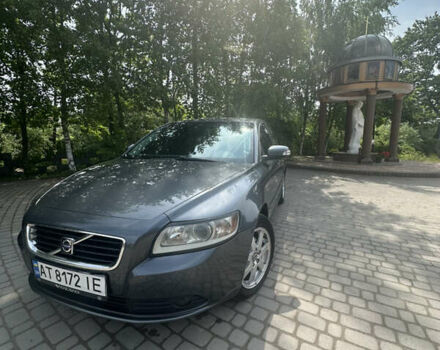 Серый Вольво С40, объемом двигателя 1.56 л и пробегом 238 тыс. км за 6800 $, фото 3 на Automoto.ua