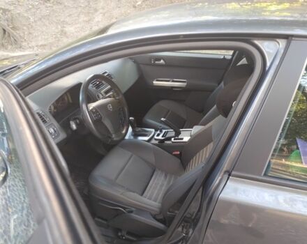 Серый Вольво С40, объемом двигателя 1.6 л и пробегом 305 тыс. км за 7000 $, фото 6 на Automoto.ua