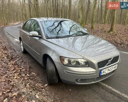 Сірий Вольво S40, об'ємом двигуна 2 л та пробігом 247 тис. км за 6400 $, фото 3 на Automoto.ua