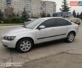 Серый Вольво С40, объемом двигателя 2 л и пробегом 215 тыс. км за 6000 $, фото 2 на Automoto.ua