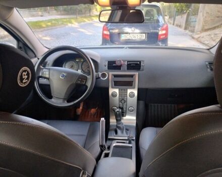 Серый Вольво С40, объемом двигателя 1.6 л и пробегом 305 тыс. км за 7000 $, фото 4 на Automoto.ua